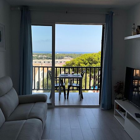Vistas Al Mar Y La Piscina Apartment Arenal d'en Castell Bagian luar foto